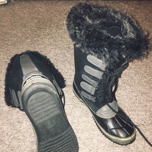 SOLD: Northside Waterproof Snow Boots